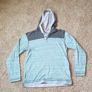 Hooded long sleeved shirt